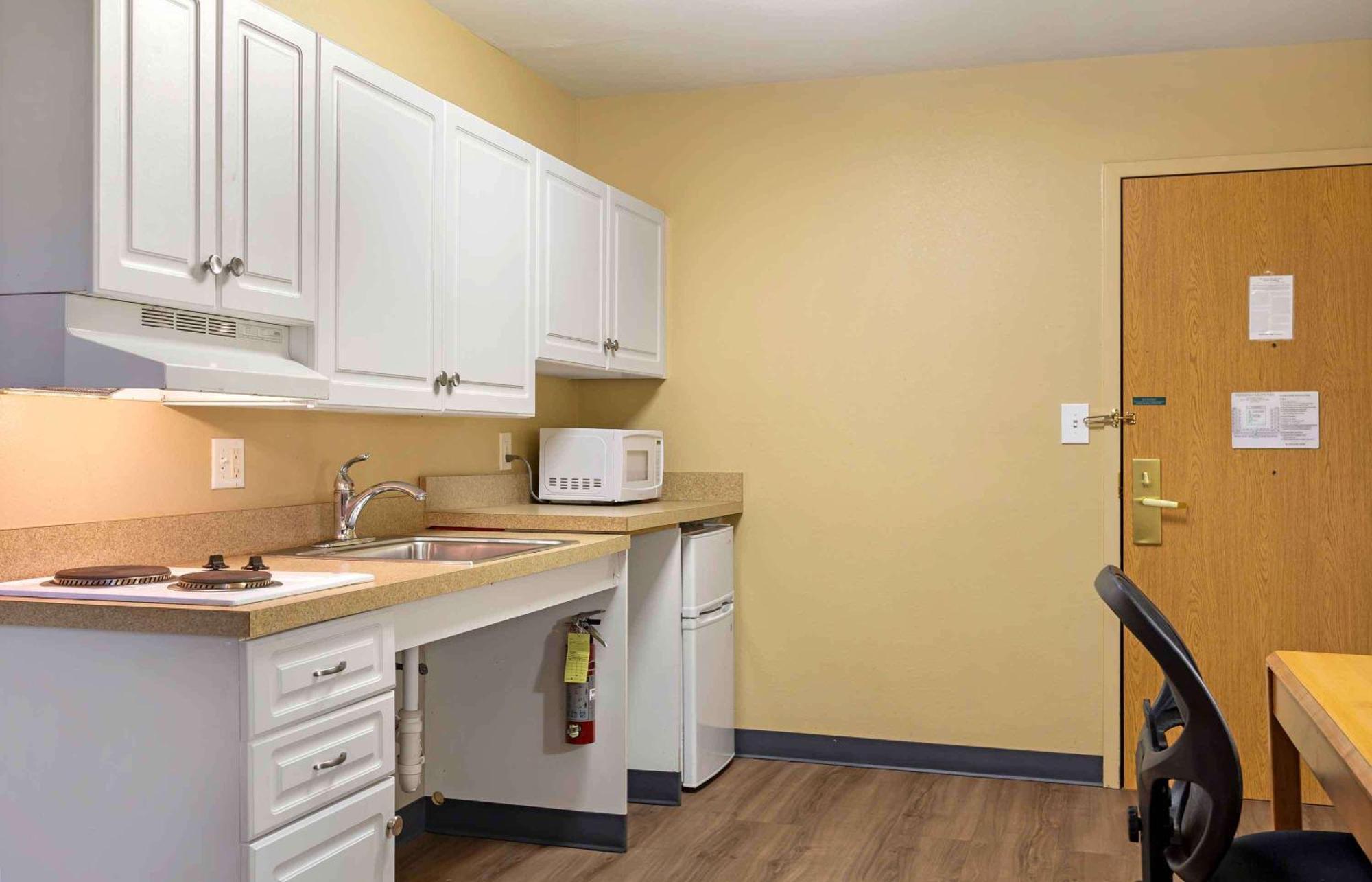 Extended Stay America Suites - Boston - Waltham - 32 4Th Ave Exterior foto